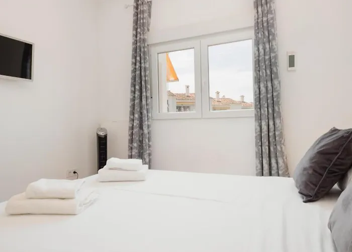 Appartement Corner Penthouse Sleeps 4 With Parking *