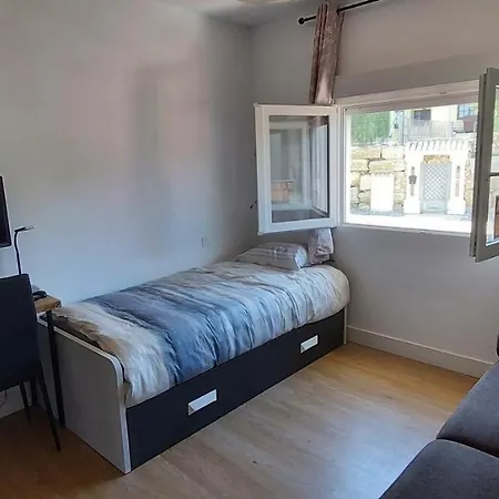 Corner Penthouse Sleeps 4 With Parking * אסטפונה