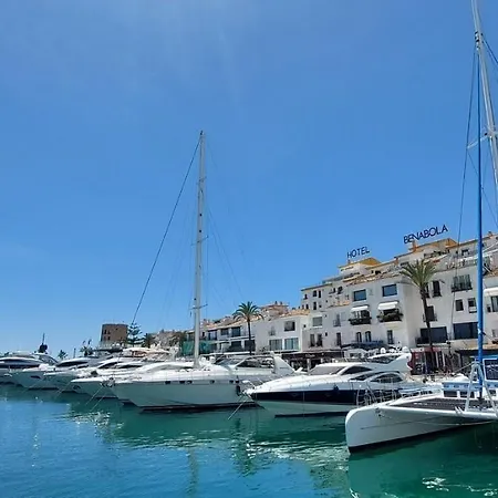 Apartment Penthouse - Sleeps 4 - Pool - Parking - Golf Club *