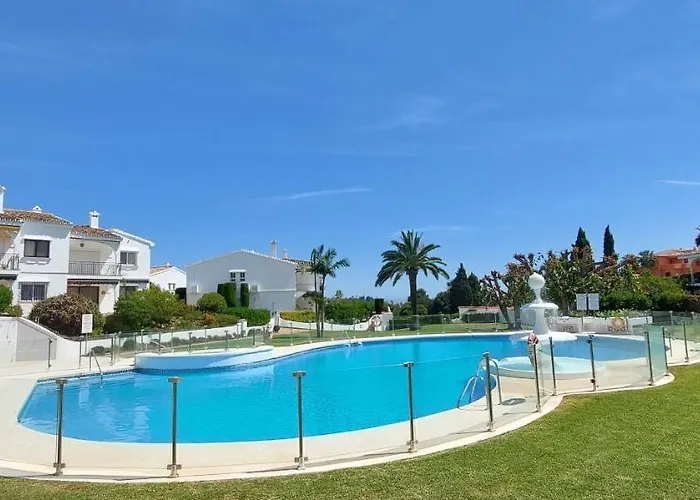 Corner Penthouse Sleeps 4 With Parking Appartement