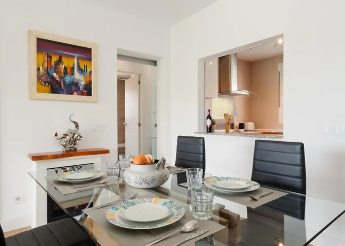 Corner Penthouse Sleeps 4 With Parking Appartement Estepona