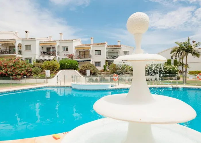 Corner Penthouse Sleeps 4 With Parking