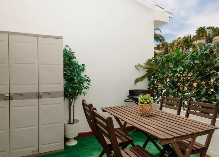 Apartment Corner Penthouse Sleeps 4 With Parking Estepona