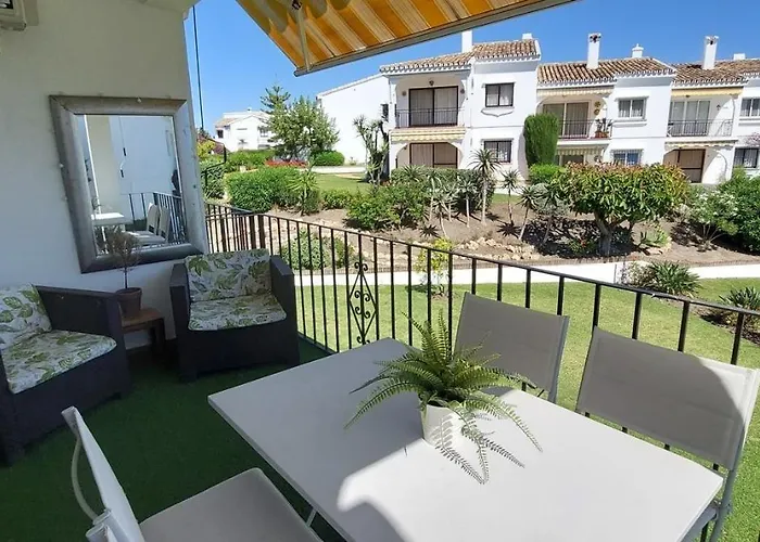 Corner Penthouse Sleeps 4 With Parking *