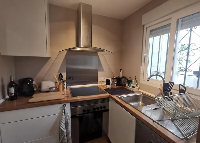 Corner Penthouse Sleeps 4 With Parking Апартаменти